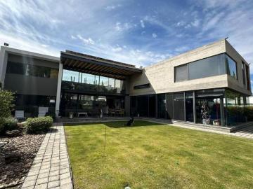 CASA EN VENTA EN JURICA. 12