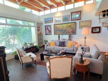 CASA EN VENTA EN JURICA CAMPESTRE, 5 HABITACIONES, ALBERCA PROPIA Y LOFT INDEPENDIENTE