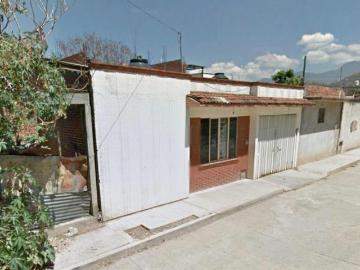 Casa en venta en Jacarandas, Oaxaca de Juárez, Oaxaca CLJ
