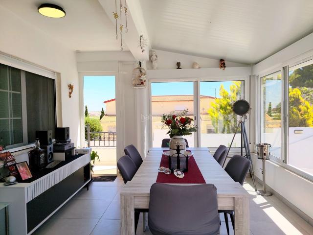 Casa en venta en Jacarilla. Casas.