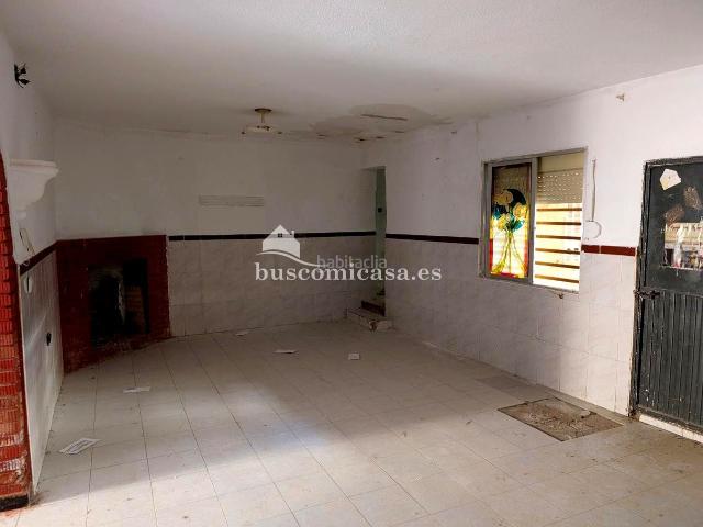 Casa en venta en Jaén, Ctra. Circunvalación La Magdalena. Oportunidad de buena casa para reformar en el Tomillo. Casas.