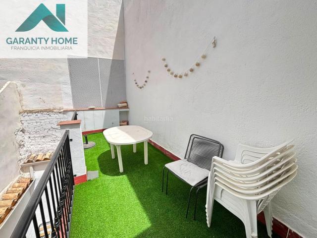 Casa en venta en Jaén, San Bartolomé Millán de Priego. Casa en pleno casco histórico de Jaén con terrazas y reforma reciente. Casas.