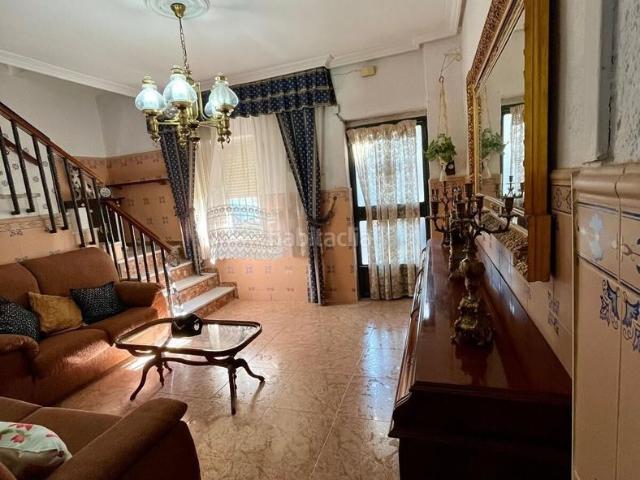 Casa en venta en Jaén, Santa Isabel. Casa en venta en Gran Eje, 4 dormitorios. Casas.