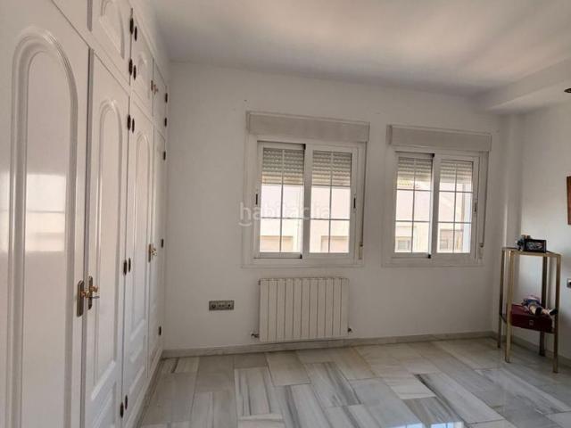 Casa en venta en Jaén, Renfe Bulevar 1ª y 2ª Fase. Casa en venta en Bulevar, 4 dormitorios. Casas.