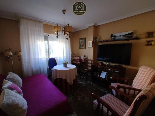 Casa en venta en Jaén, Valdeastillas Fuentezuelas. Casa en venta en Urbanización Azahar, 7 dormitorios. Casas.