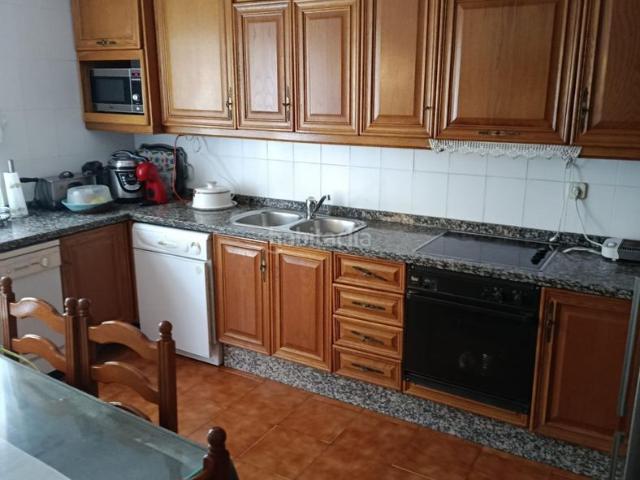 Casa en venta en Jaén, Valdeastillas Fuentezuelas. Casa en venta en Urbanización Azahar, 7 dormitorios. Casas.