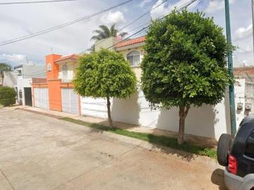 CASA EN VENTA EN JALISCO FRACC VALLE DE LAS ARBOLEDAS ARANDAS