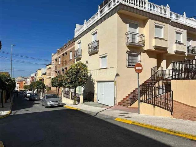 Casa en venta en Jamilena. Chalet adosado en Paseo Fuente Mayor, Jamilena. Casas.