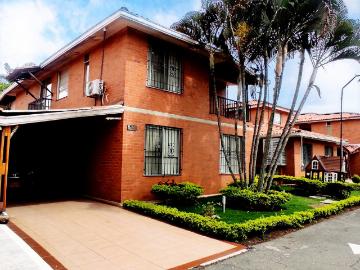 Casa En Venta En Jamundi En Hacienda El Castillo V135091