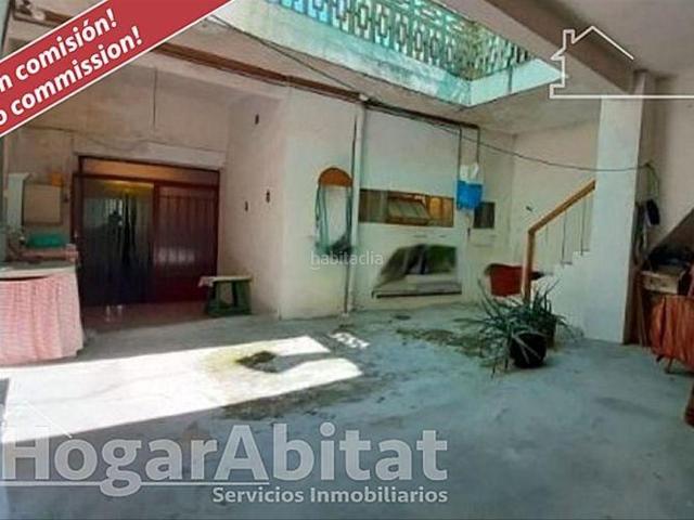 Casa en venta en Jarafuel. AMPLIA CASA CON BODEGA Y TERRAZA. Casas.