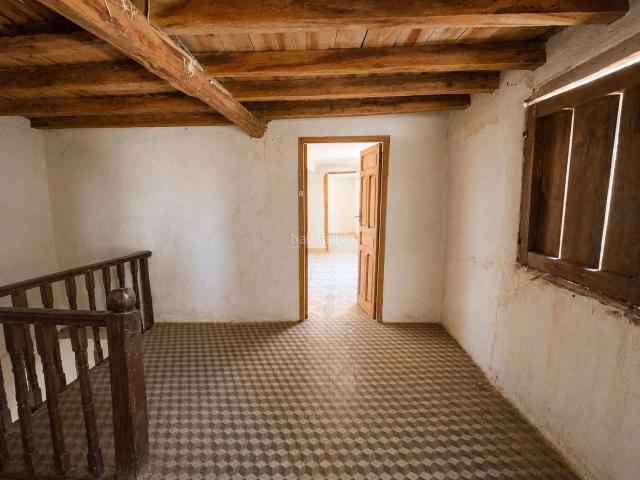 Casa en venta en Jarandilla de la Vera. Casa con gran potencial de reforma en el corazón de Jarandilla de la Vera. Casas Jarandilla de la.