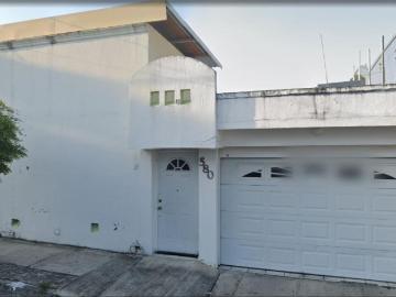 Casa en venta en Jardines de las Lomas, Colima, Colima