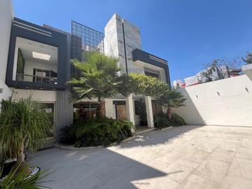 Casa en Venta en JARDINES EN LA MONTAÑA