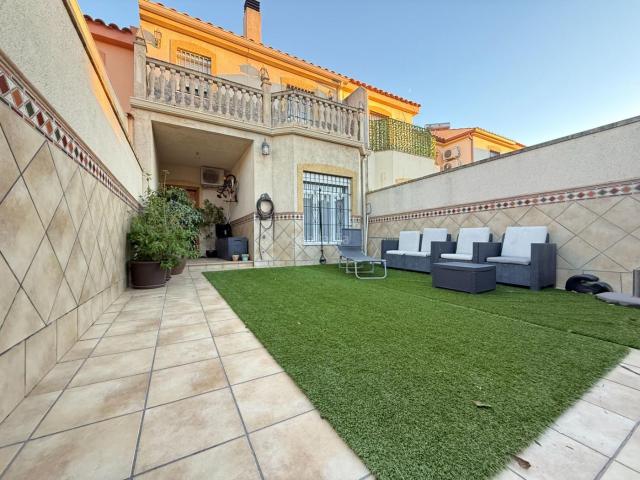 Casa en venta en Jerez de la Frontera, Caballero Bonald S. José Obrero Guadalcacín. SANTA TERESA 279.500. Casas Jerez de la.