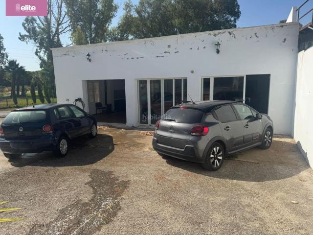 Casa en venta en Jerez de la Frontera, El Rocío La Milagrosa. CASA EN LA CARRETERA DE CORTES CON TERRENO. Casas Jerez de la.