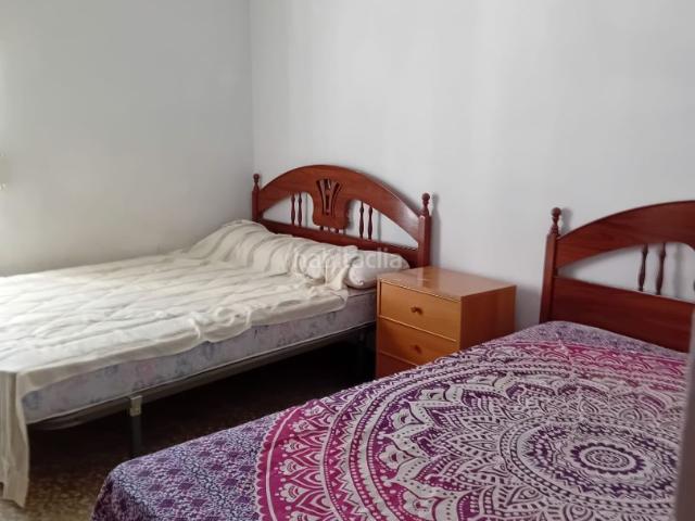 Casa en venta en Jérez del Marquesado. CASA CON GRAN TERRAZA AL PIE DE SIERRA NEVADA. Casas Jérez del.