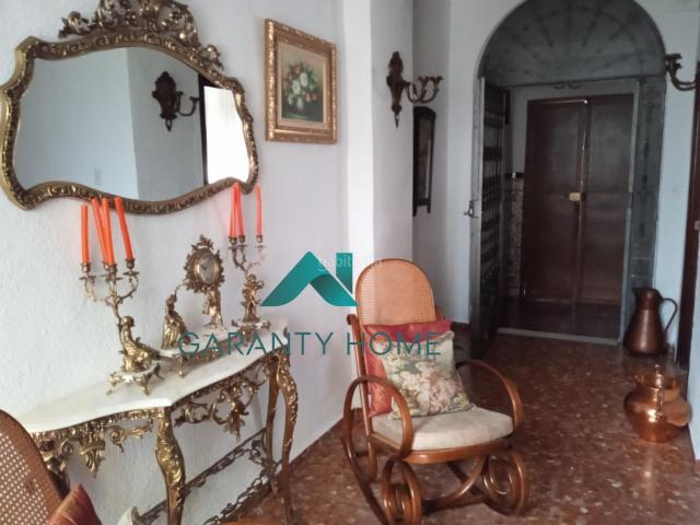 Casa en venta en Lucena, La Calzada. Casa 780 m2 en Lucena Parcela 800 m2 Zona La Calzada. Casas.