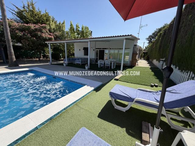 Casa en venta en Lucena, Las Vegas Campoaras. Casas.