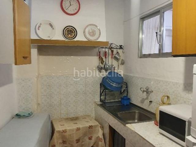 Casa en venta en Lugros. CASA EN EL CENTRO DE LUGROS. Casas.