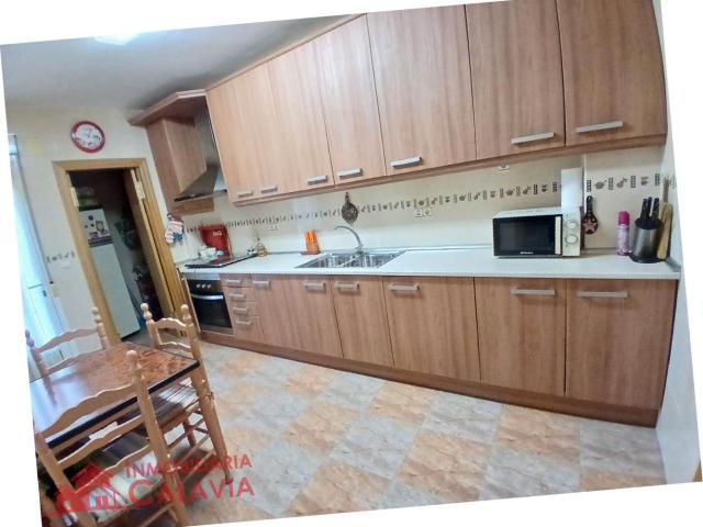 Casa en venta en Lupión. GRAN CASA EN VENTA EN LUPION. Casas.