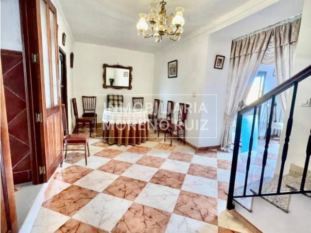 Casa en venta en Luque. CASA EN LUQUE, A MUY BUEN PRECIO SOLO, 55.000. Casas.