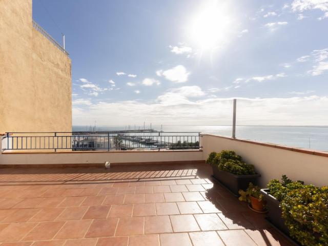 CASA EN VENTA EN L´AMPOLLA