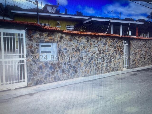 Casa en Venta en La Macarena Norte, Los Teques