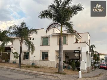 CASA EN VENTA EN LA MARINA