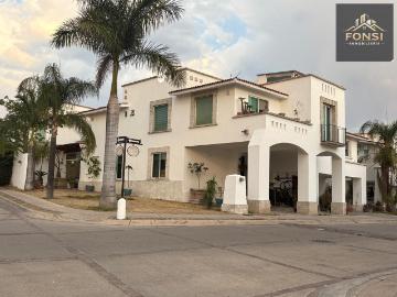 CASA EN VENTA EN LA MARINA