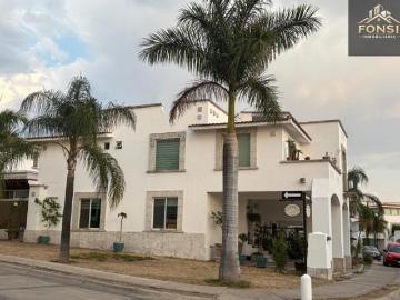 CASA EN VENTA EN LA MARINA