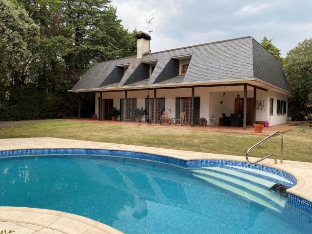 Casa en venta en la mejor urbanización de la sierra de Madrid Noroeste Mataespesa