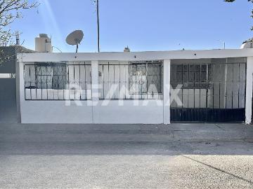 CASA EN VENTA EN LA MINA