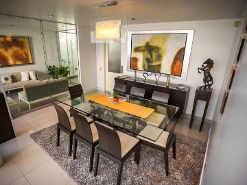 Casa en venta en La Molina a $499,000