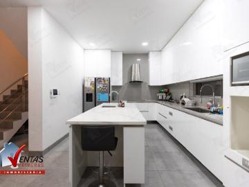 Casa en venta en La Molina a $860,000