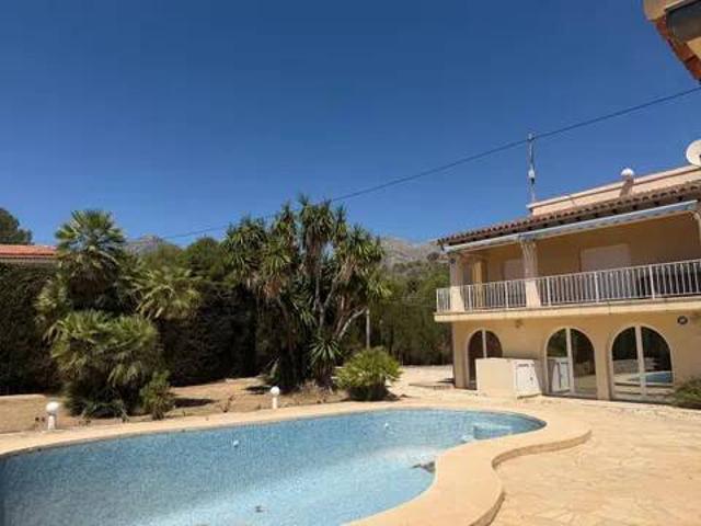 Casa en Venta en La Nucia
