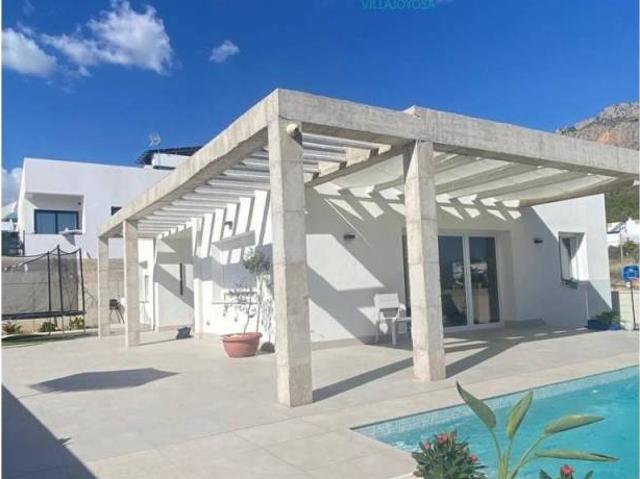 Casa en Venta en La Nucia