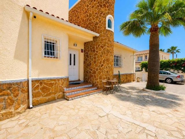 Casa en Venta en La Nucia