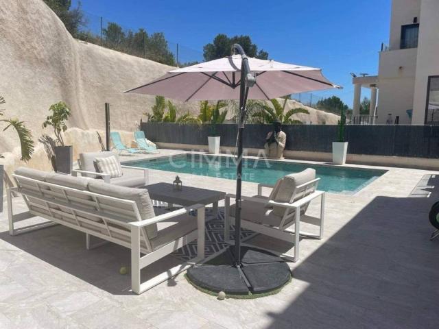 Casa en Venta en La Nucia