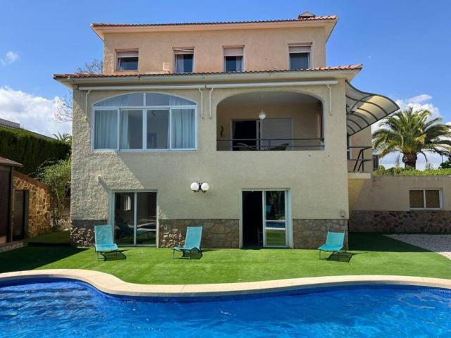 Casa en Venta en La Nucia