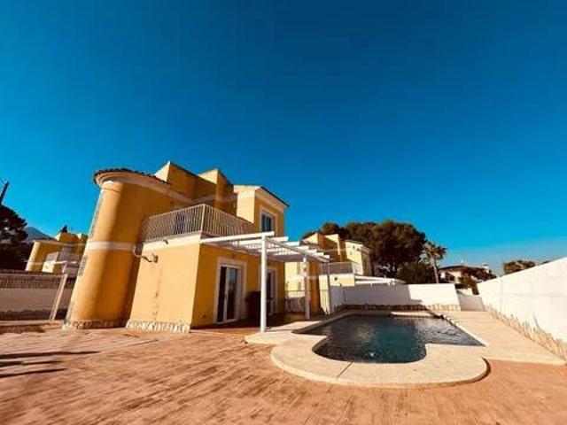 Casa en Venta en La Nucia