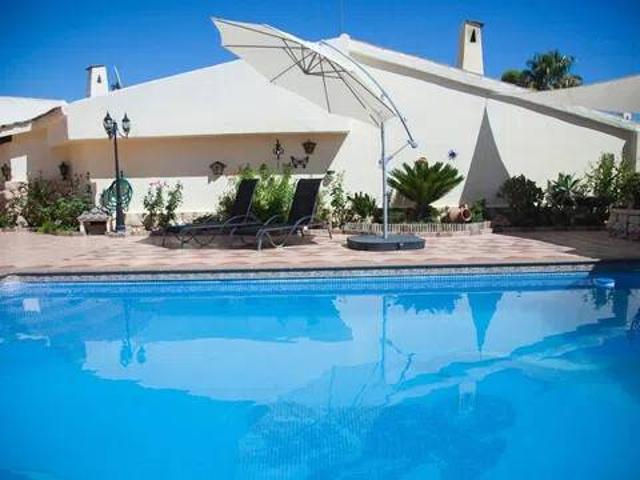 Casa en Venta en La Nucia