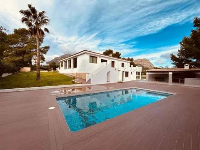 Casa en Venta en La Nucia