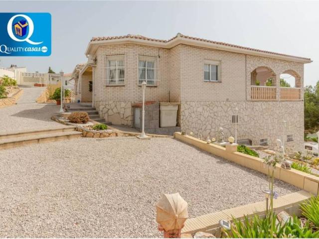 Casa en Venta en La Nucia