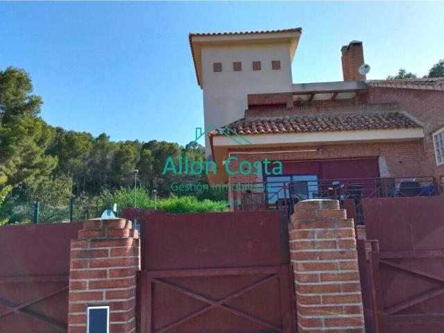 Casa en Venta en La Nucia