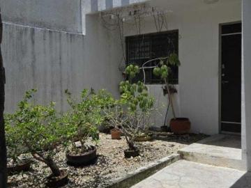 Casa en venta en la AVENIDA 53 en Fracc. Las Americas ideal para negocio