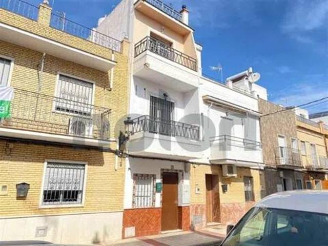 Casa en Venta en La Algaba