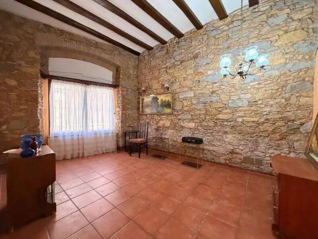 Casa en Venta en La Bisbal d'Empordà