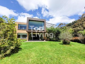 Casa En Venta En La Calera En La Calera V238202