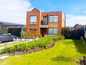 Casa En Venta En La Calera En La Calera V356852