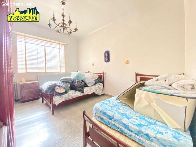 CASA EN VENTA EN LA CALLE MEMORIAS, JUNTO AV PABLO IGLESIAS!